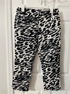 Women's Black & White Animal Print Capri Pants